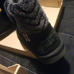 Ugg Short boot